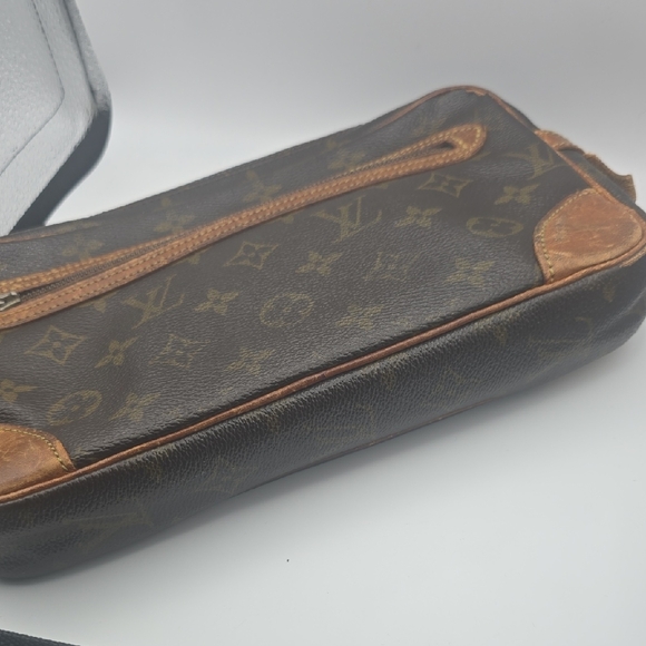 Louis Vuitton Brown Signiture Monogram GM Clutch (FAIR/POOR)(COA)REHAB✨️🖤✨️ - Picture 6 of 13